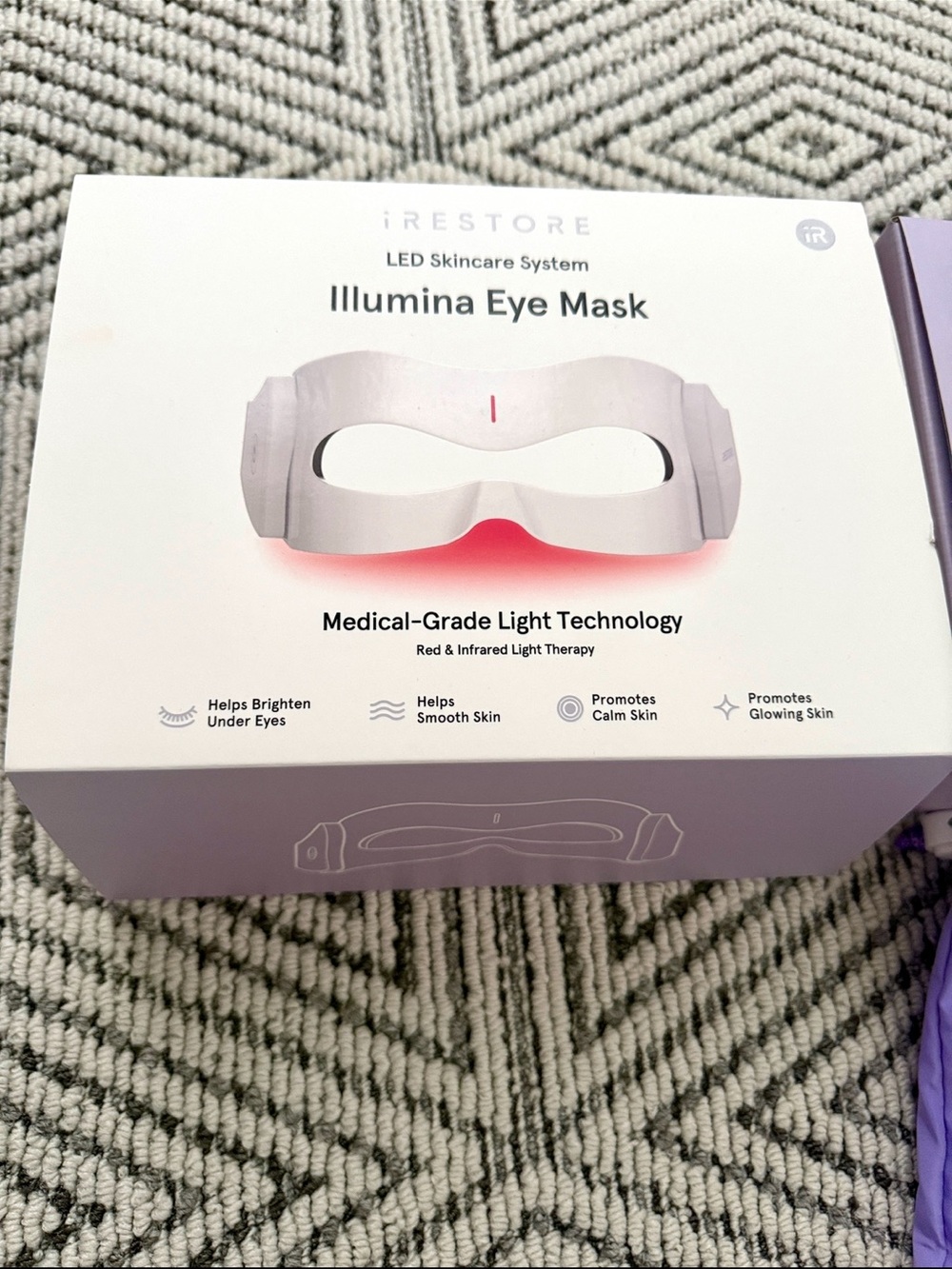 Red Light Mask - Picture 4 of 5